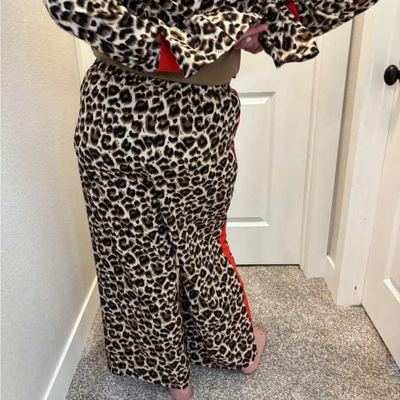 Leopard Print Pajama Set with Red Accents or can wear out to eat - Picture 7 of 13